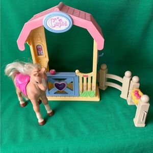 Fisher Price Loving Family STABLE Cupid Horse pony playset 2001 retired Rare